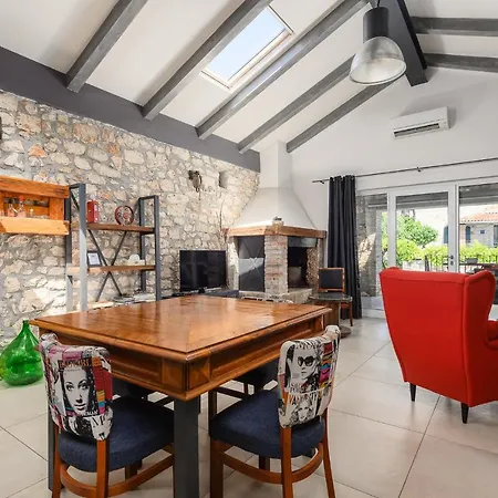 Casa De Stalla With Private Pool In Villa *