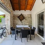 Casa De Stalla With Private Pool In וילה