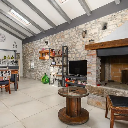 Вилла Casa De Stalla With Private Pool In Пореч
