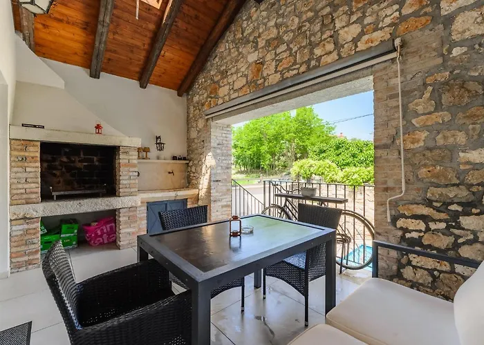 Casa De Stalla With Private Pool In Villa