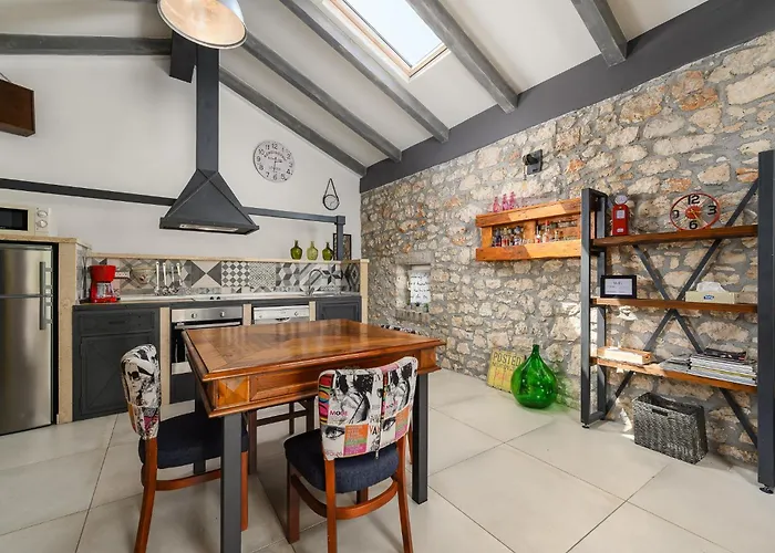 Casa De Stalla With Private Pool In