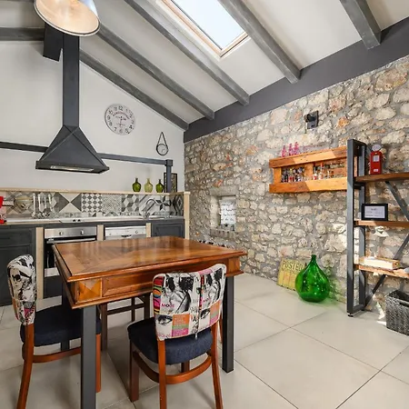 Casa De Stalla With Private Pool In