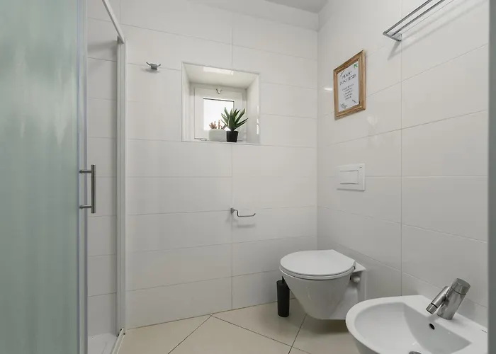 Casa De Stalla With Private Pool In Villa Porec